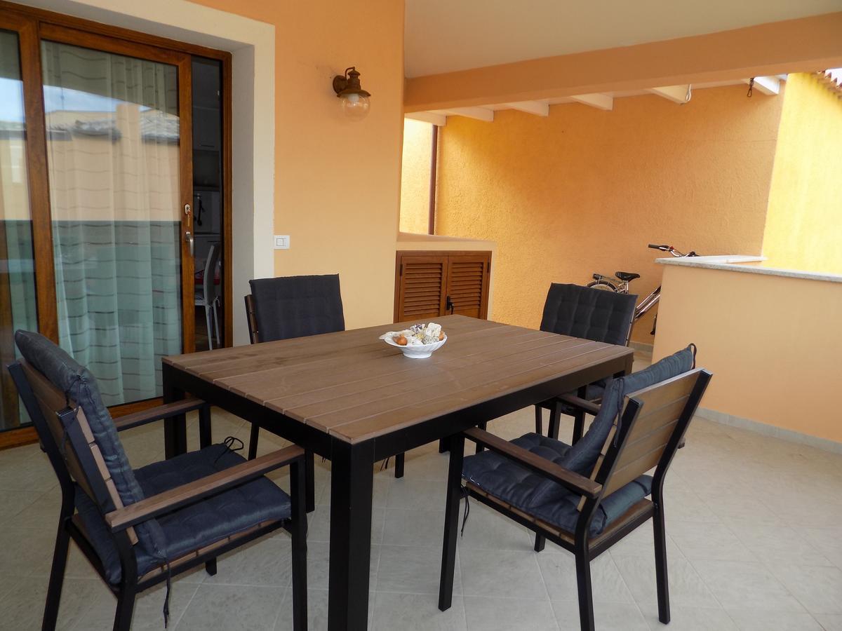 Aria Di Vacanza - Gelsi Olbia Eksteriør billede